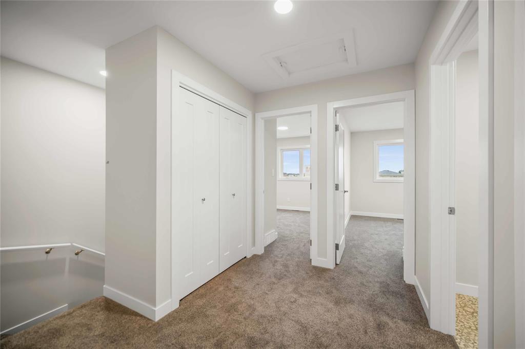 Photo 27 of 41 Gullane Street, Niverville MB