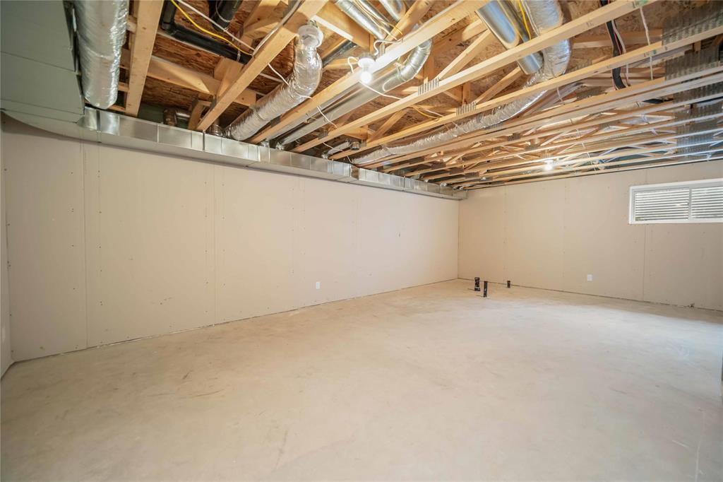 Photo 26 of 41 Gullane Street, Niverville MB