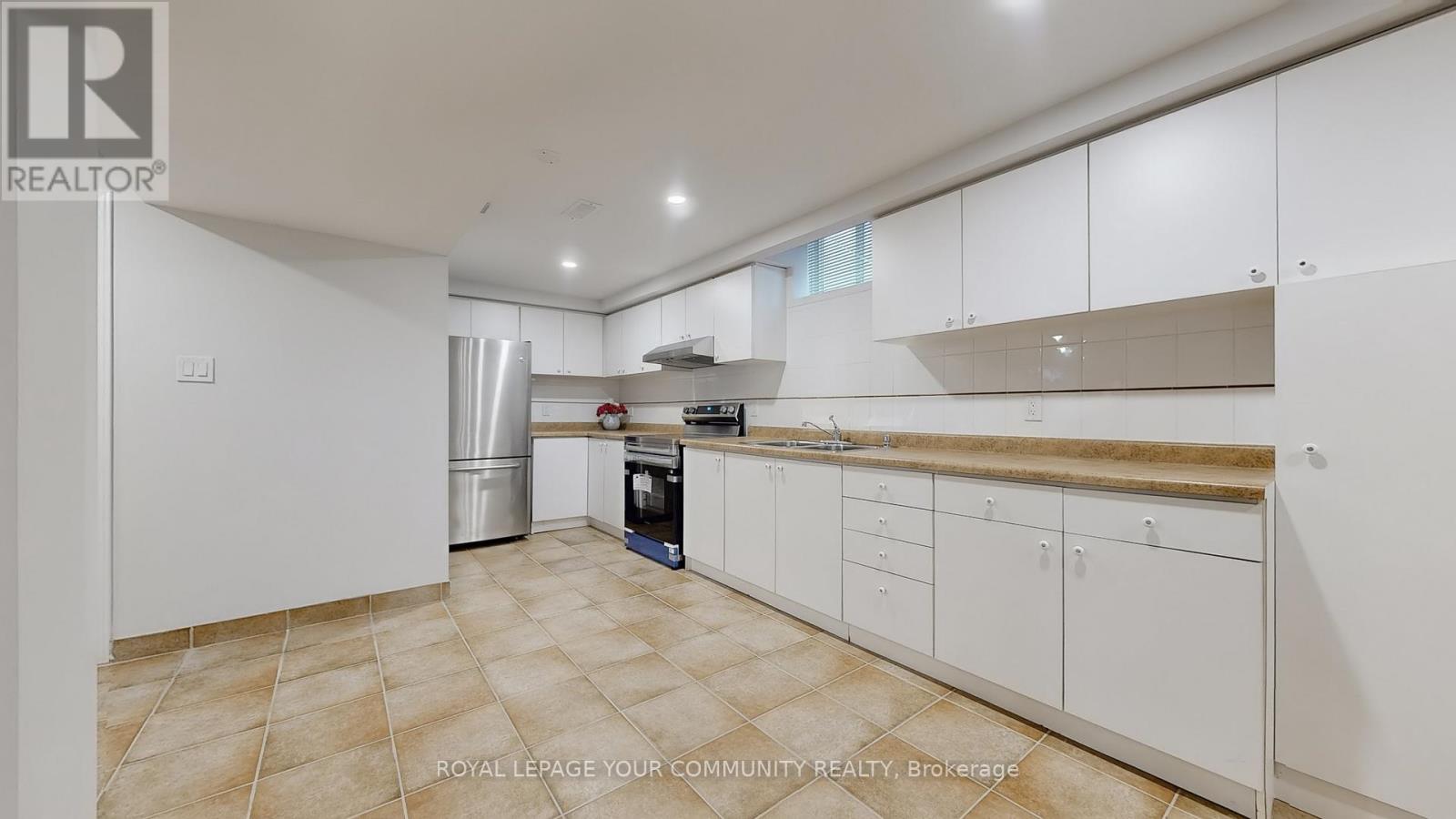 Photo 33 of 457 Raymerville Drive, Markham ON