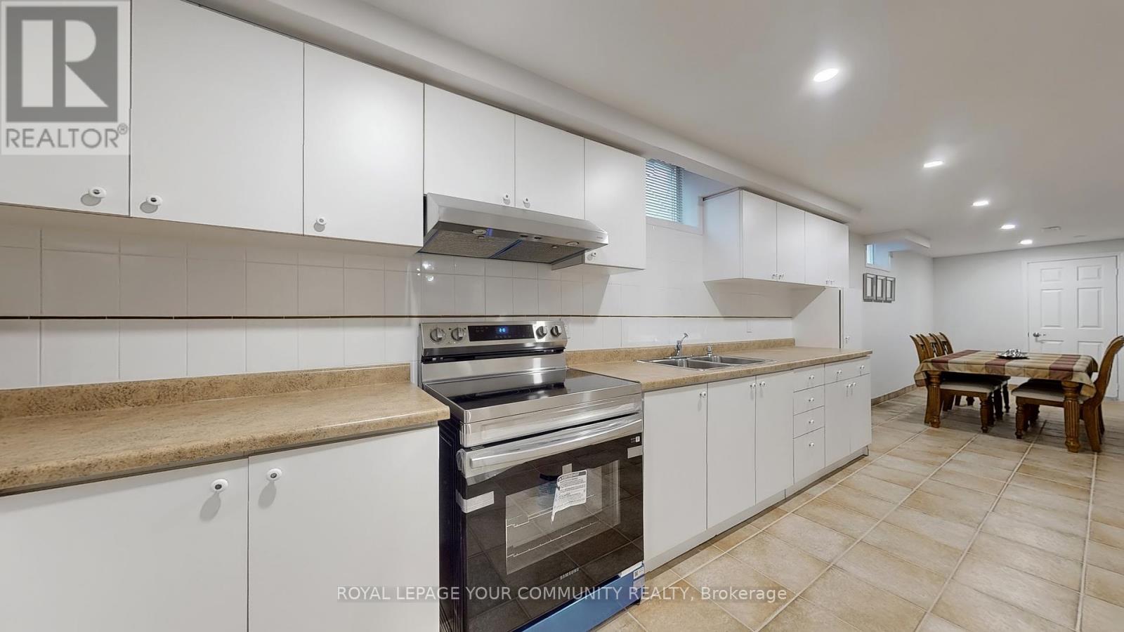 Photo 19 of 457 Raymerville Drive, Markham ON