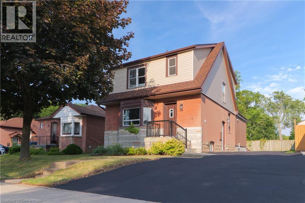 Photo 18 of 39 Cloverhill Road, Hamilton ON