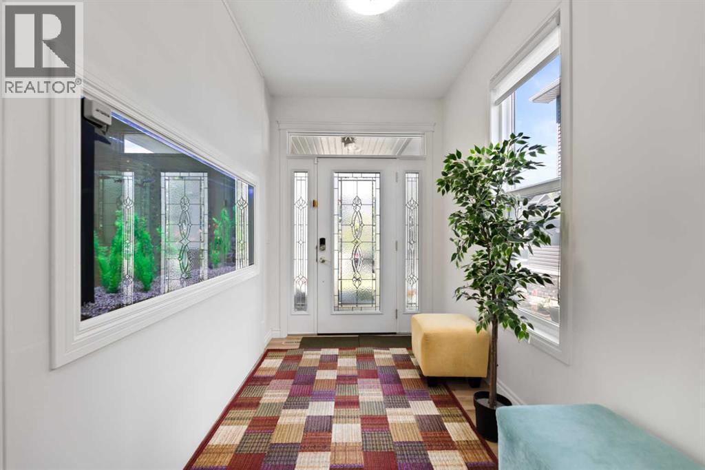 Single Family House for Sale in  Evansglen Circle NW Evanston Calgary 