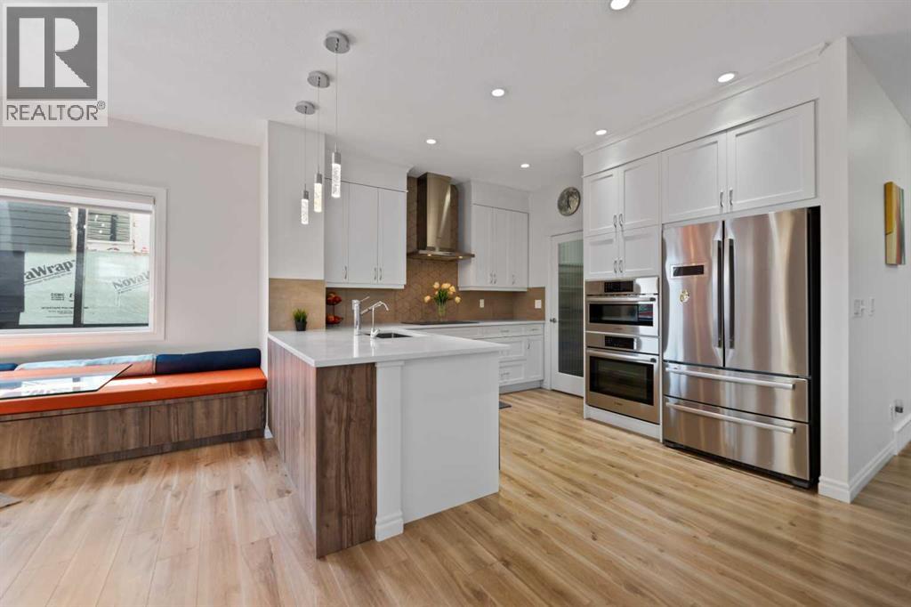Single Family House for Sale in  Evansglen Circle NW Evanston Calgary 