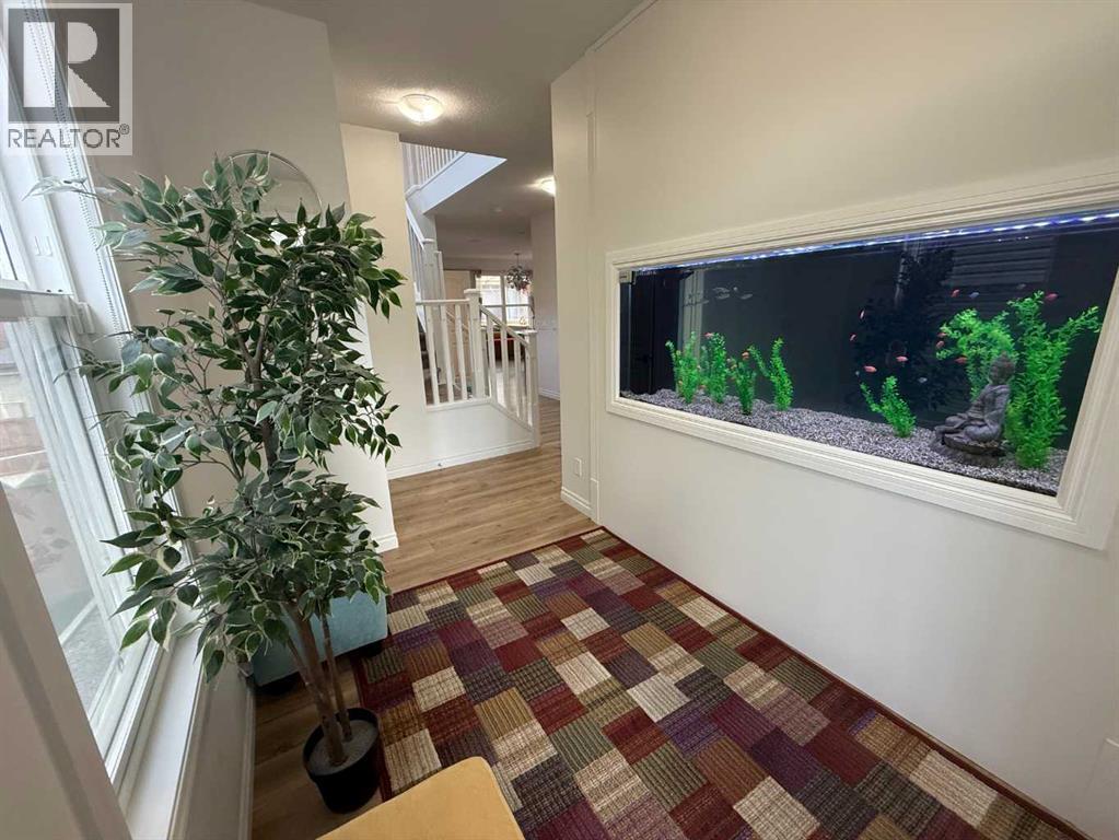 Single Family House for Sale in  Evansglen Circle NW Evanston Calgary 