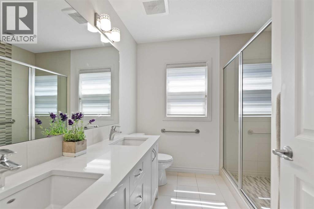 Single Family House for Sale in  Evansglen Circle NW Evanston Calgary 