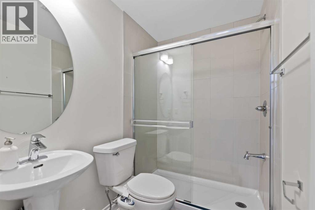 Single Family House for Sale in  Evansglen Circle NW Evanston Calgary 