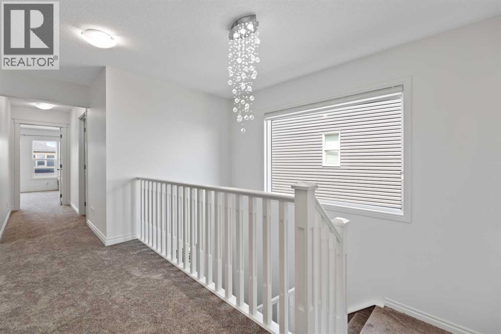 Single Family House for Sale in  Evansglen Circle NW Evanston Calgary 