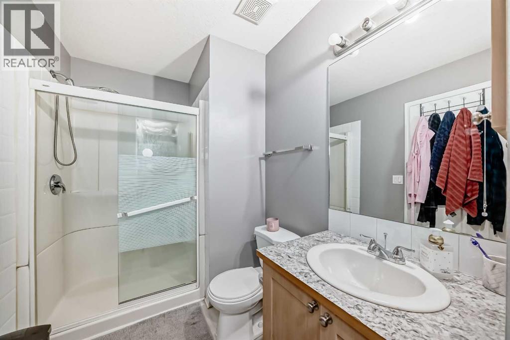 Single Family House 5 Level for Sale in  Copperfield Lane SE Copperfield Calgary 