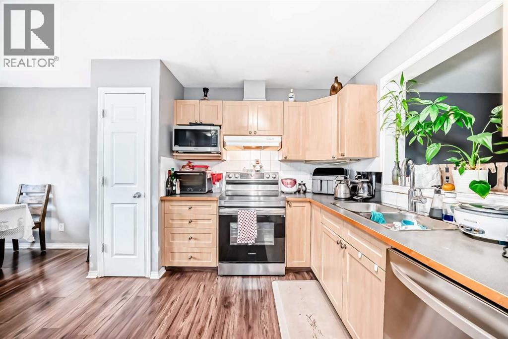 Single Family House 5 Level for Sale in  Copperfield Lane SE Copperfield Calgary 