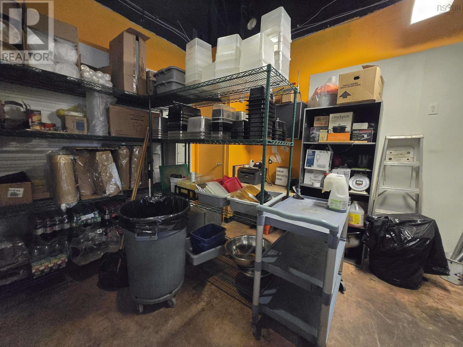 Property 28 of 30 of 720 Sackville Drive