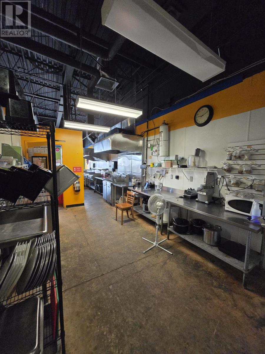 Property 21 of 30 of 720 Sackville Drive