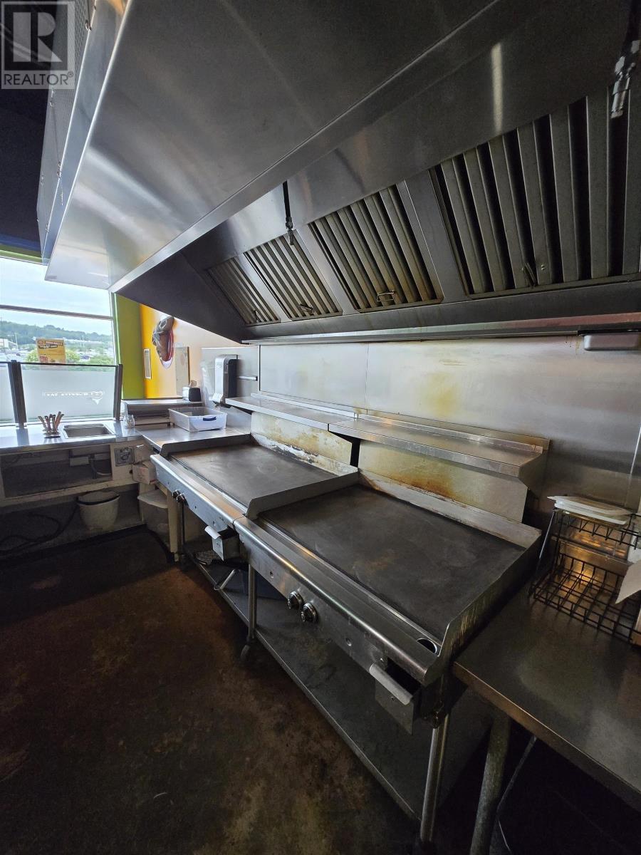 Property 10 of 30 of 720 Sackville Drive