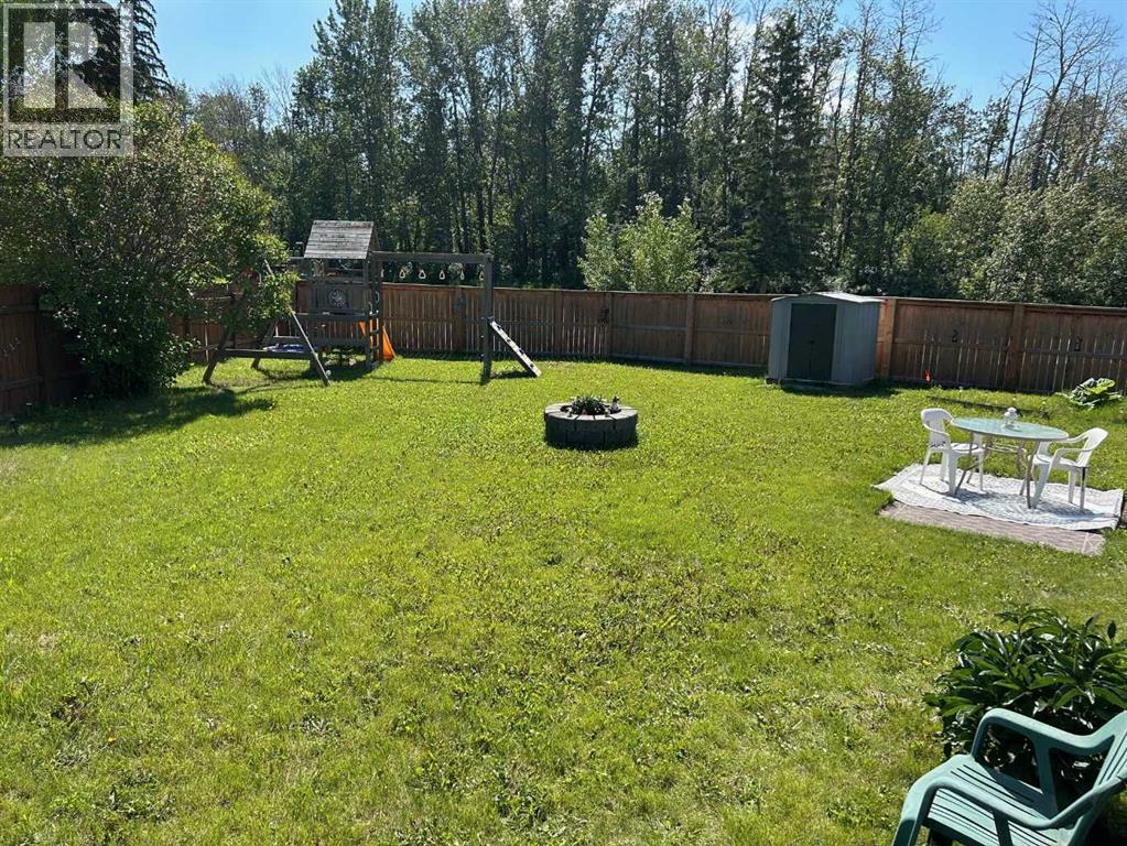 Single Family House Mobile Home for Sale in    Avenue Glendale Red Deer 