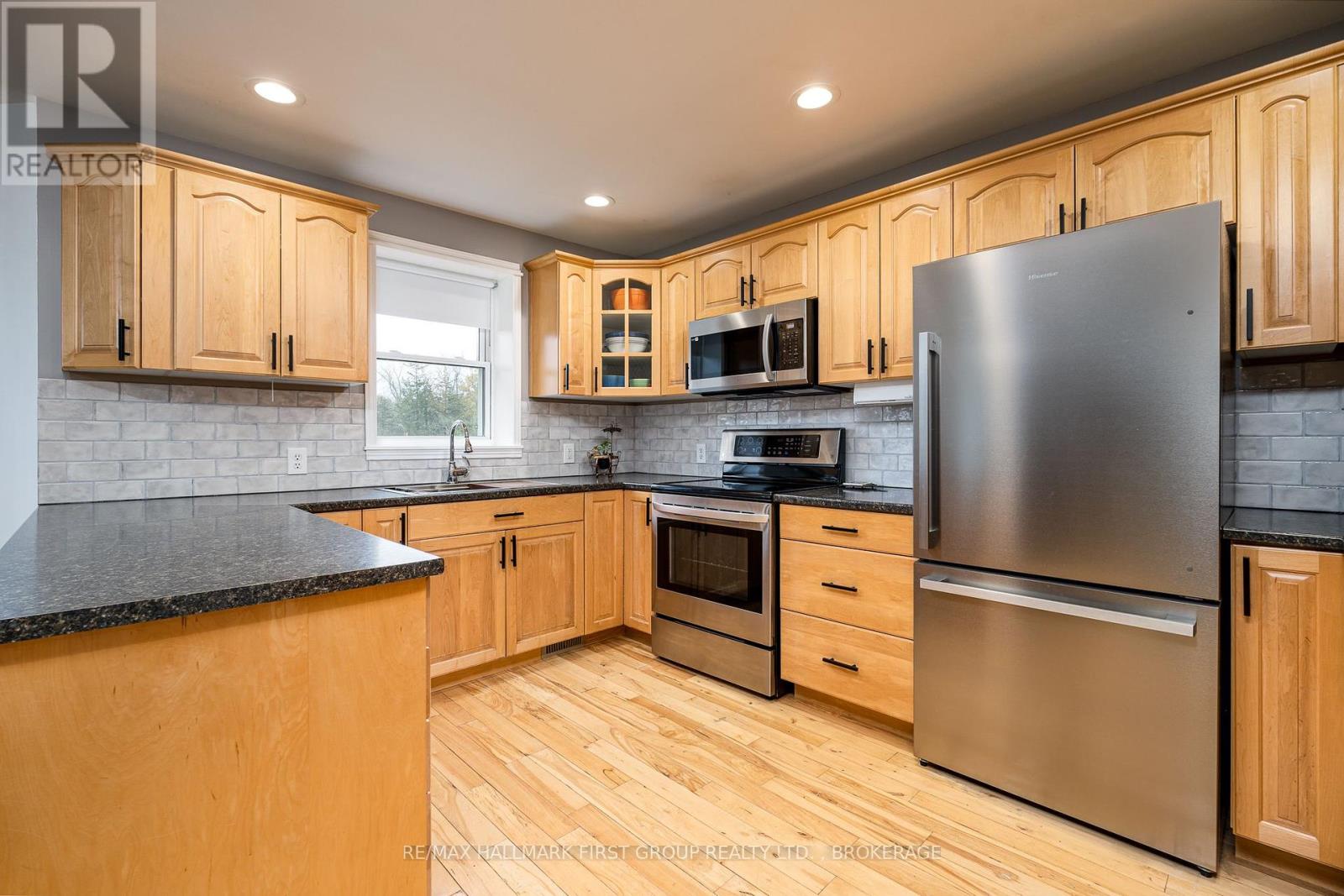 Photo 6 of 437 Abrams Road, Greater Napanee ON