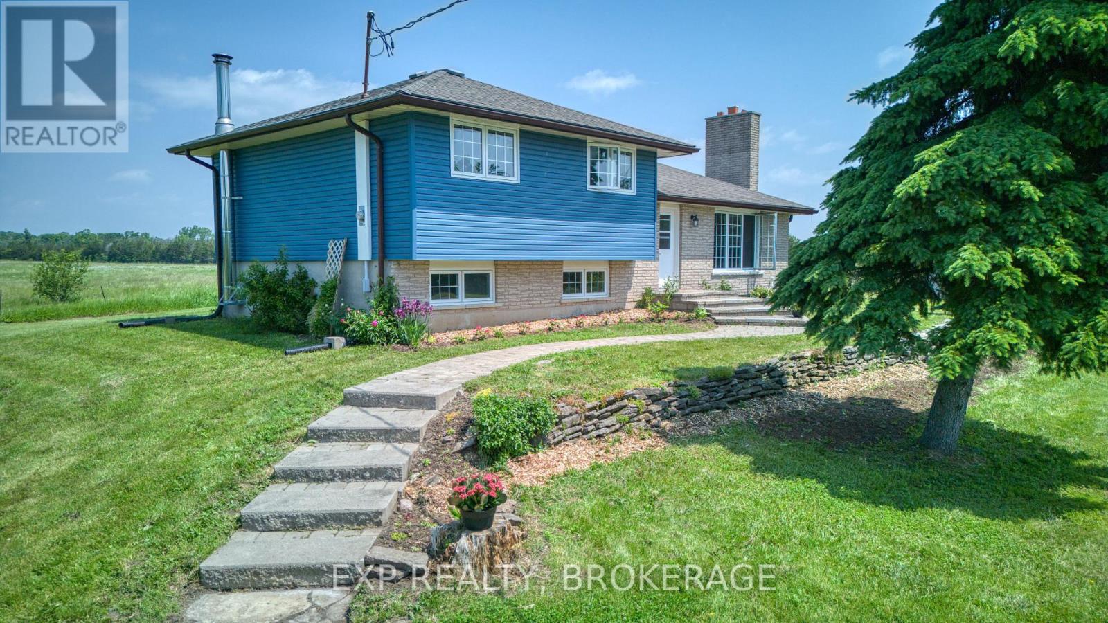 Photo 9 of 121 Ivy Ridge Road, Prince Edward County ON