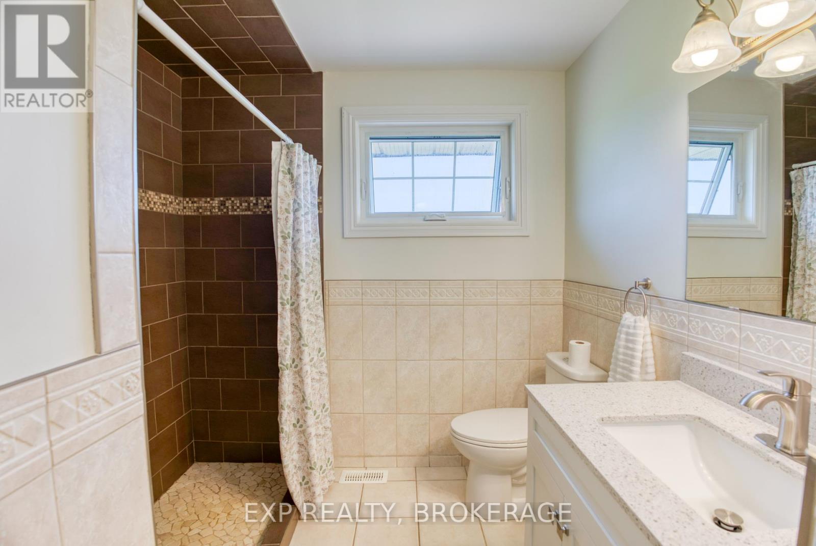 Photo 40 of 121 Ivy Ridge Road, Prince Edward County ON