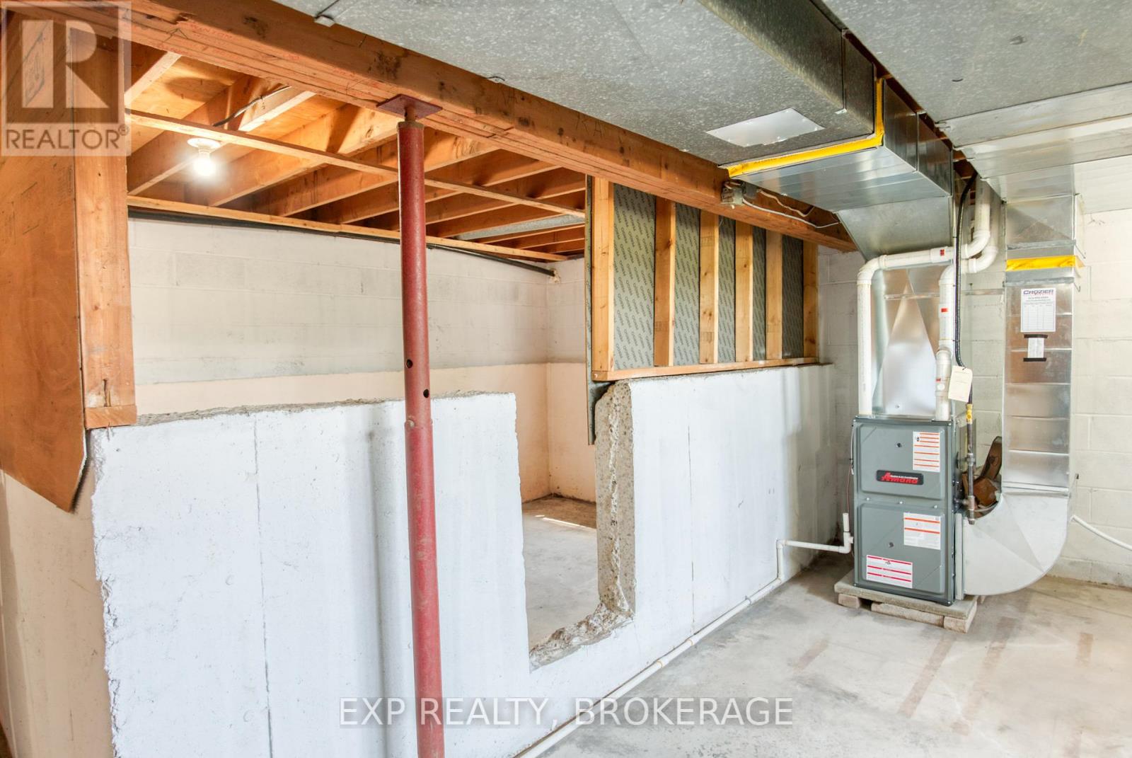 Photo 23 of 121 Ivy Ridge Road, Prince Edward County ON