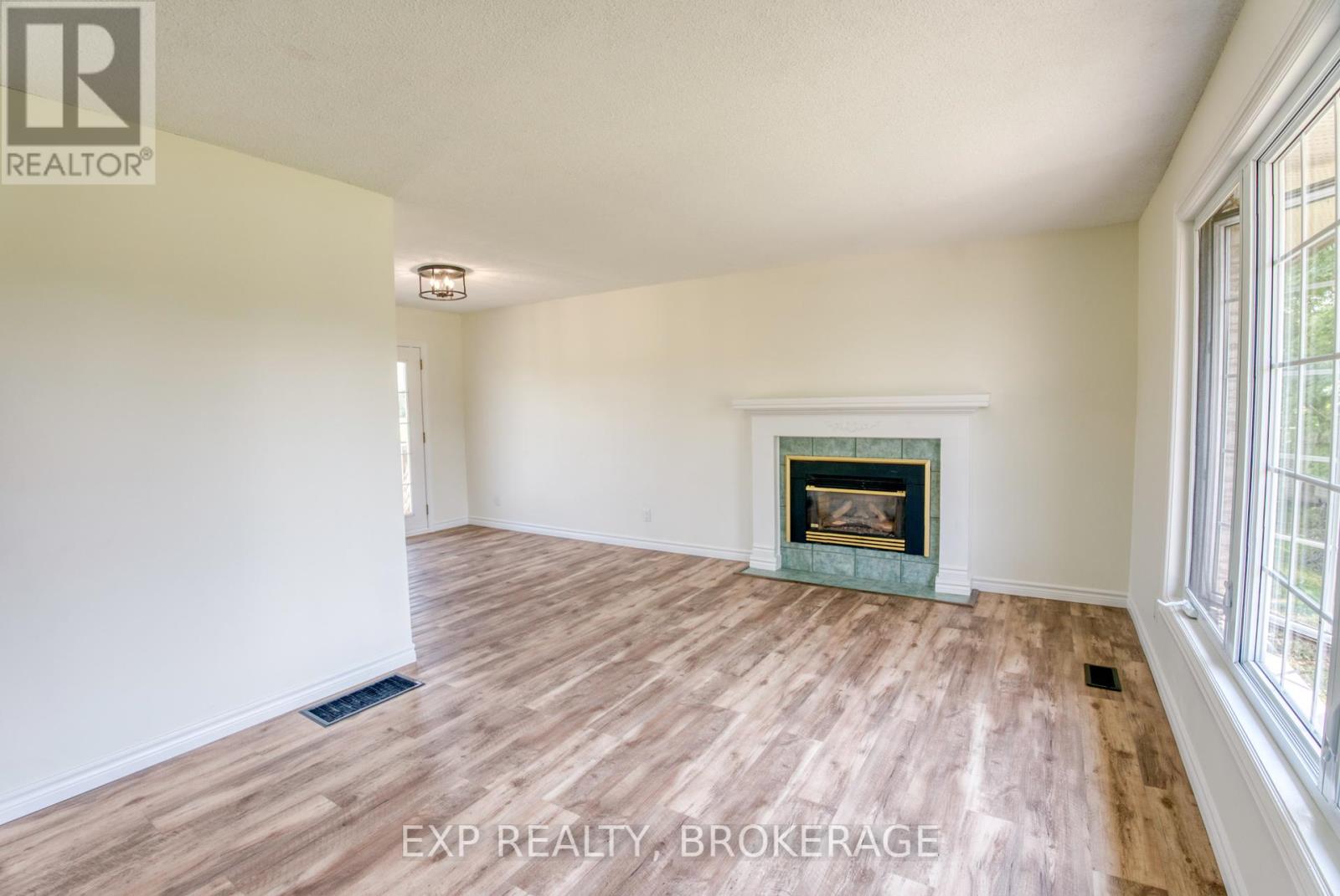 Photo 18 of 121 Ivy Ridge Road, Prince Edward County ON
