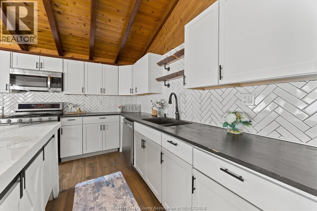 Photo 14 of 285 Belleperche, Windsor ON