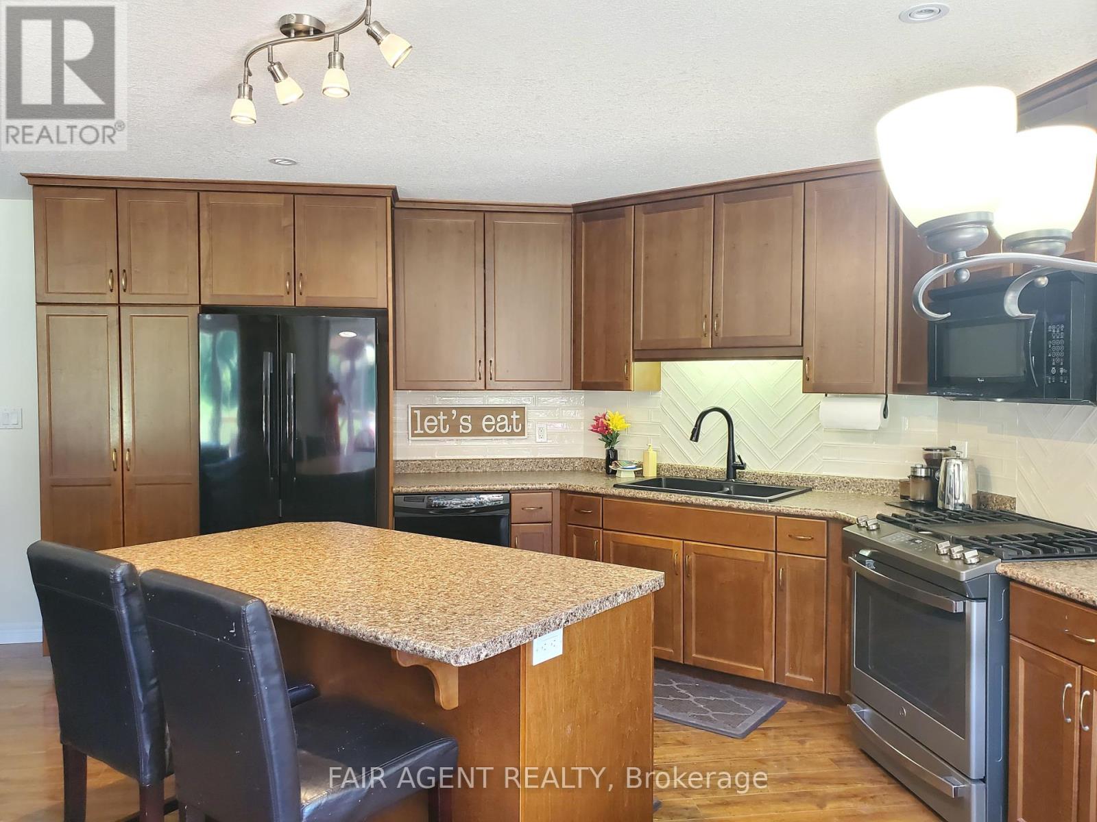 Photo 14 of 113 Scotts Hill Road, West Grey ON