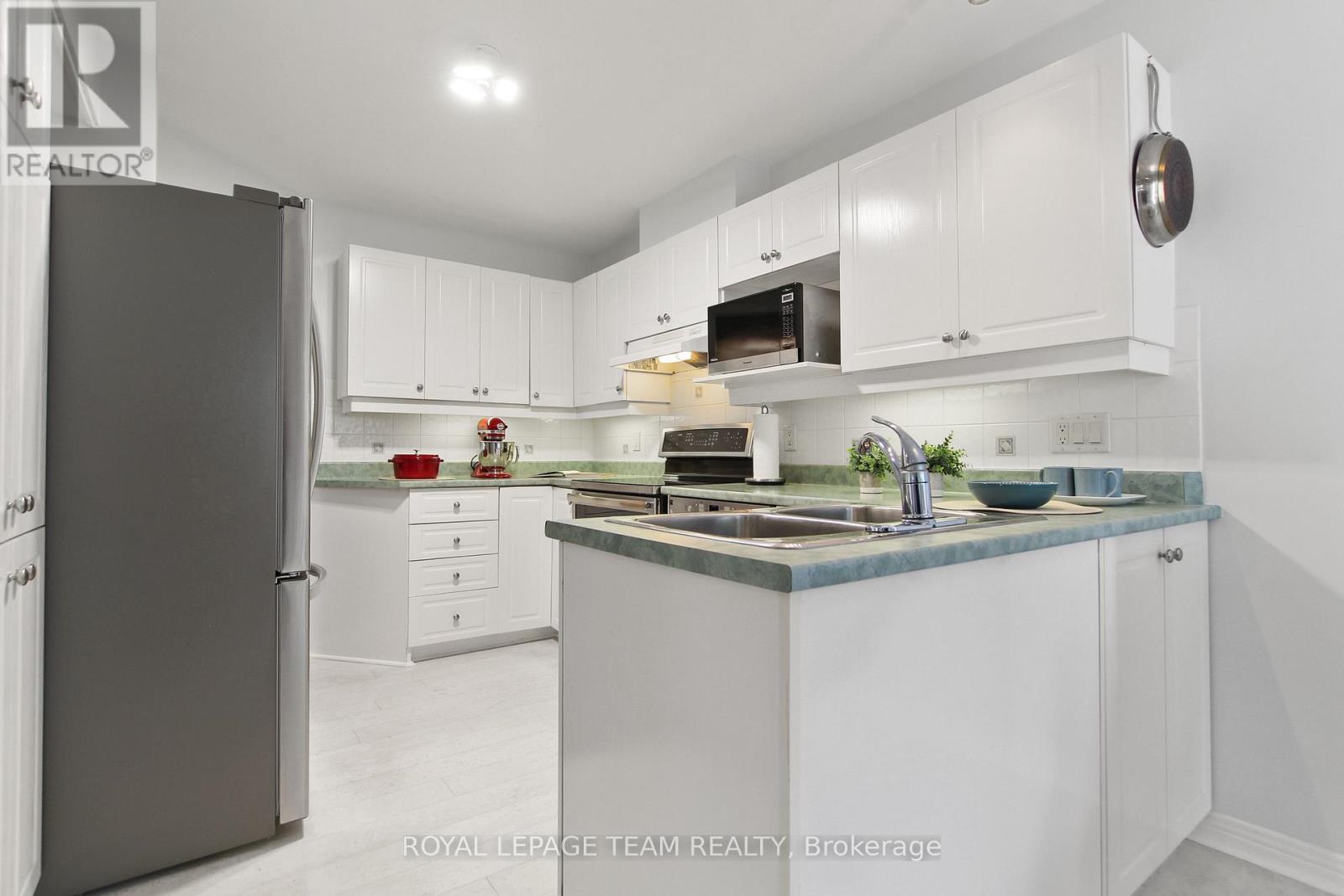 Photo 16 of 46 Kettleby Street, Ottawa ON