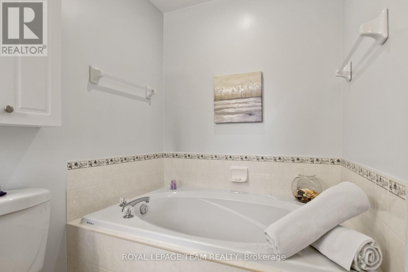 Photo 28 of 46 Kettleby Street, Ottawa ON