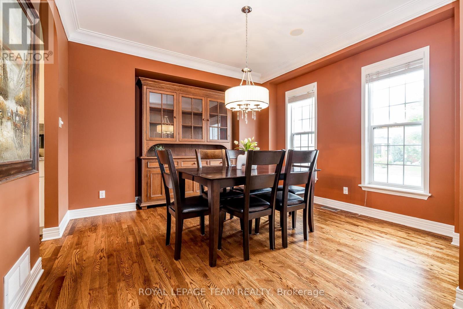 Photo 1 of 10 Beechgrove Gardens, Ottawa ON