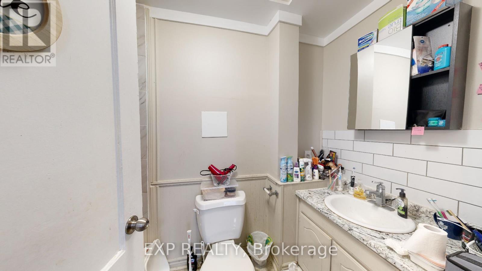 Photo 36 of 553 Quebec Street, London East ON