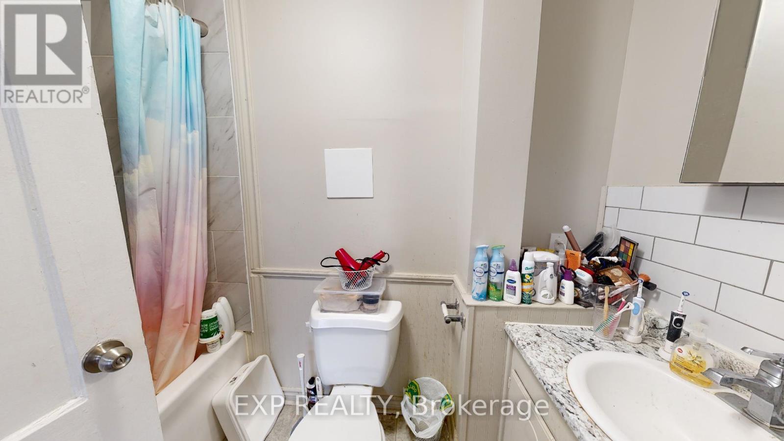 Photo 14 of 553 Quebec Street, London East ON