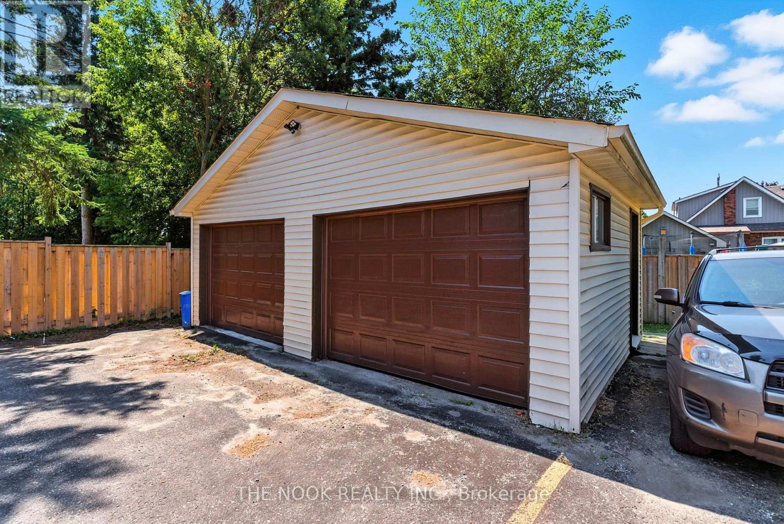 Photo 23 of 1 294 Verdun Road, Oshawa ON