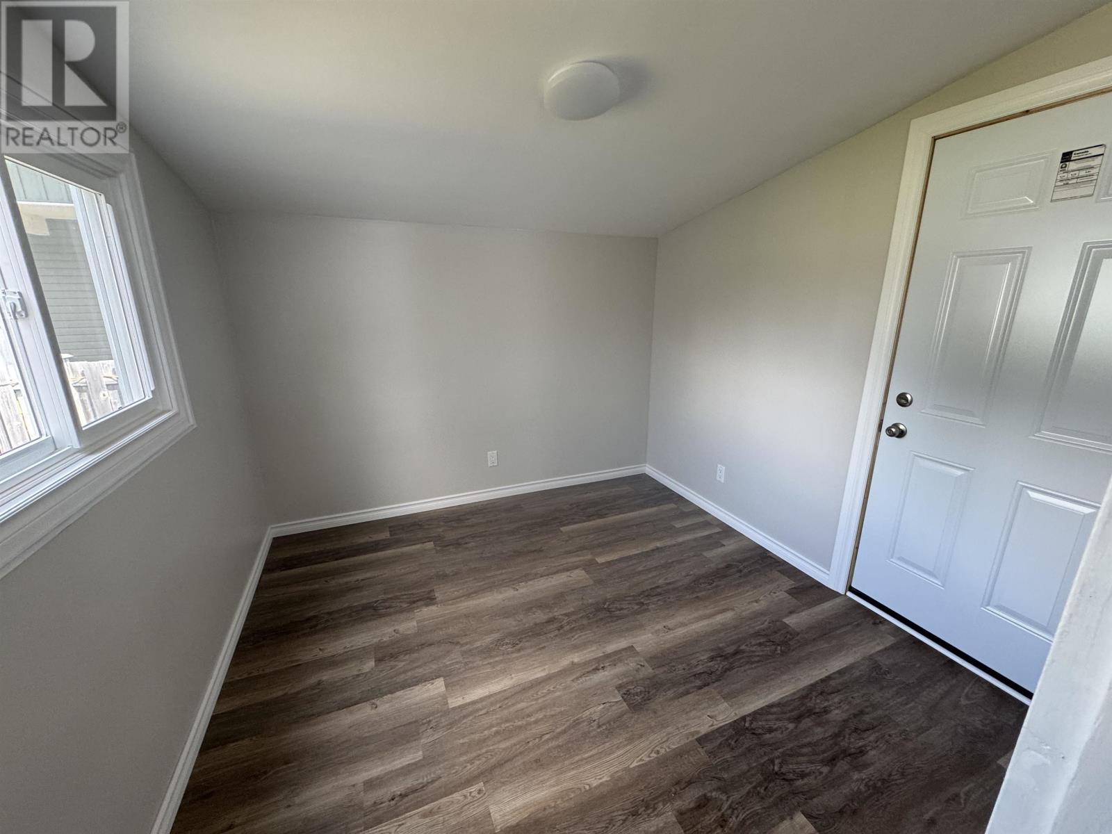 Photo 3 of 49 Otter Ave, Manitouwadge ON