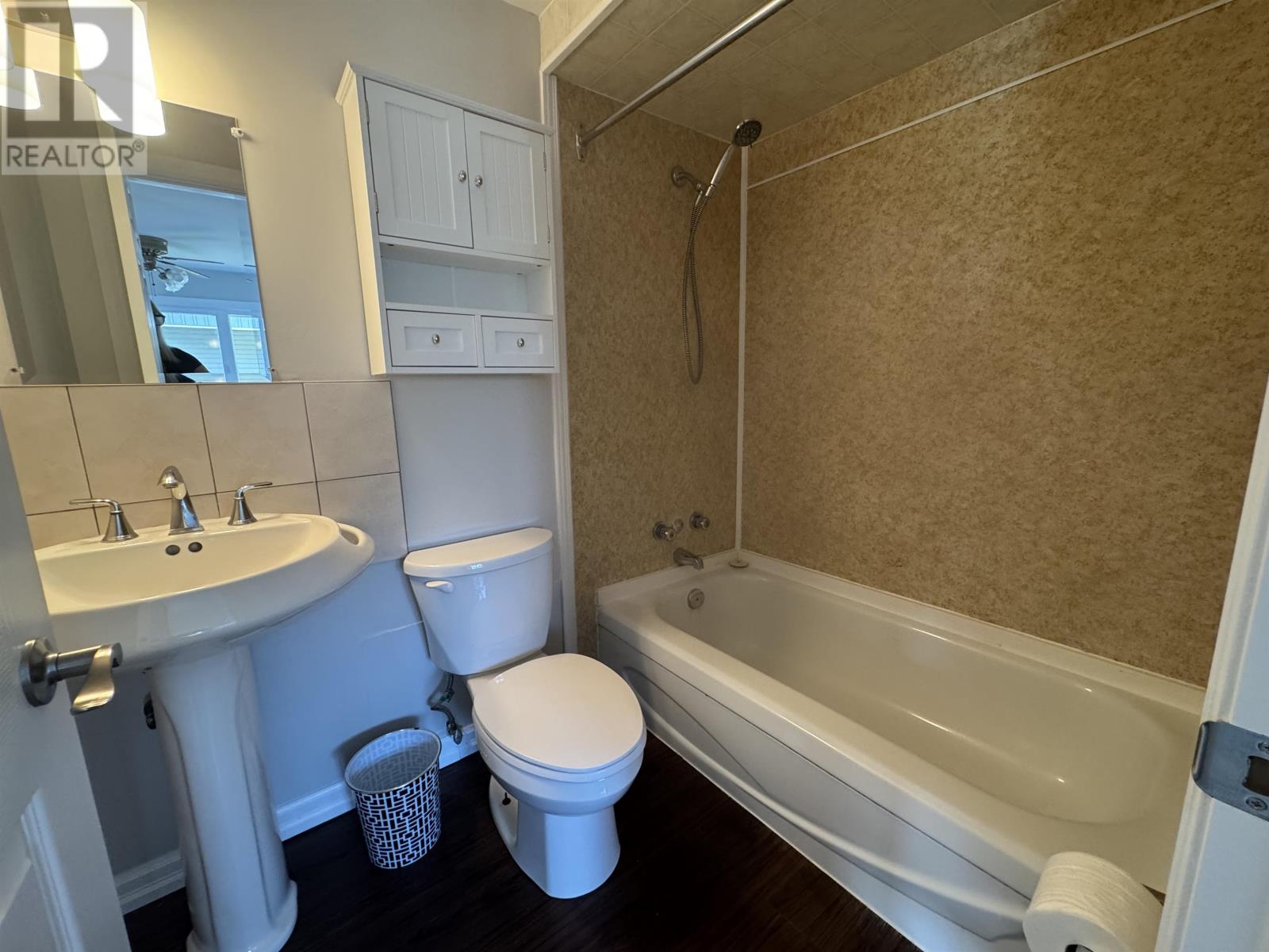 Photo 23 of 49 Otter Ave, Manitouwadge ON