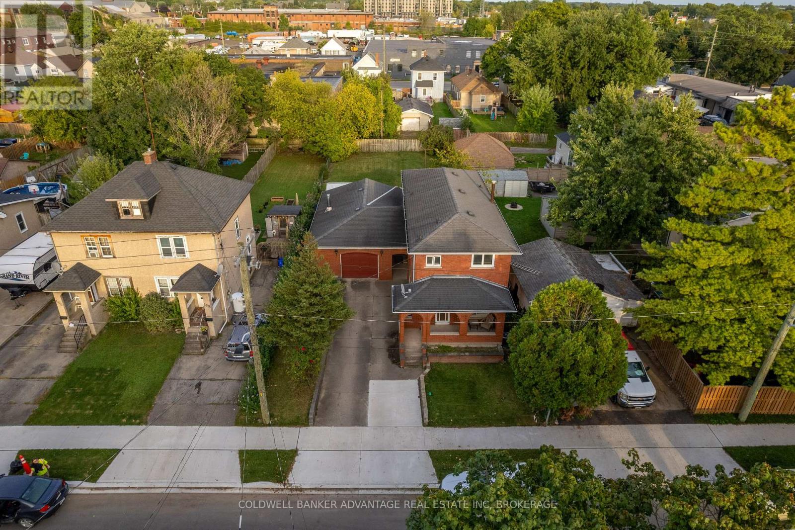 Photo 8 of 110 Garner Avenue, Welland ON