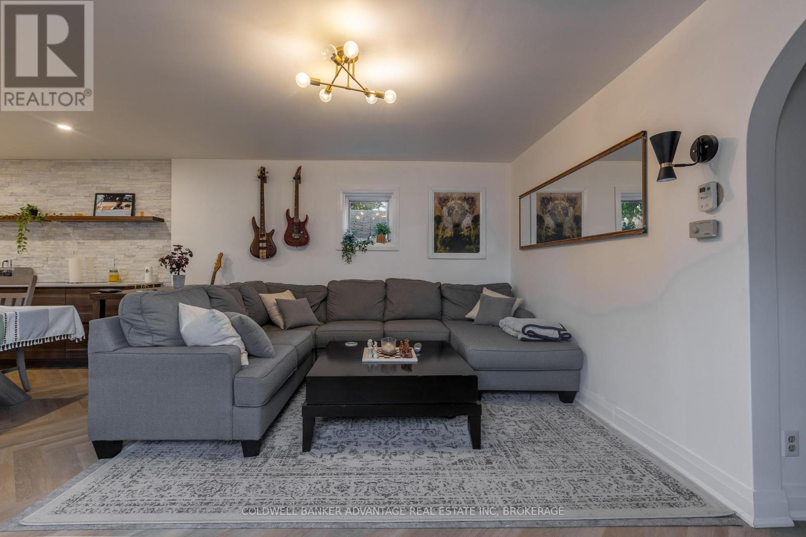 Photo 21 of 110 Garner Avenue, Welland ON