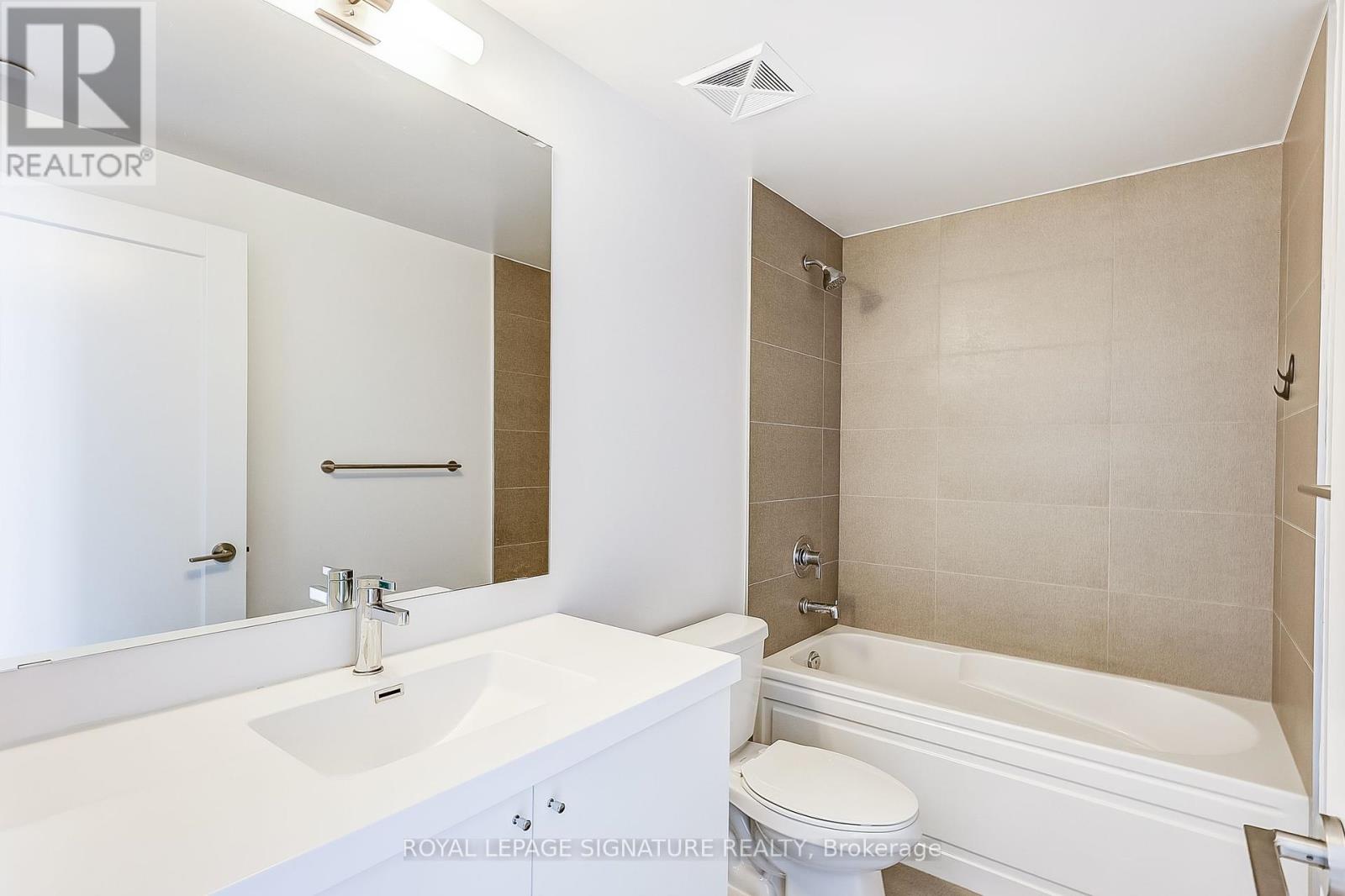 Photo 36 of 716 2550 Simcoe Street N, Oshawa ON