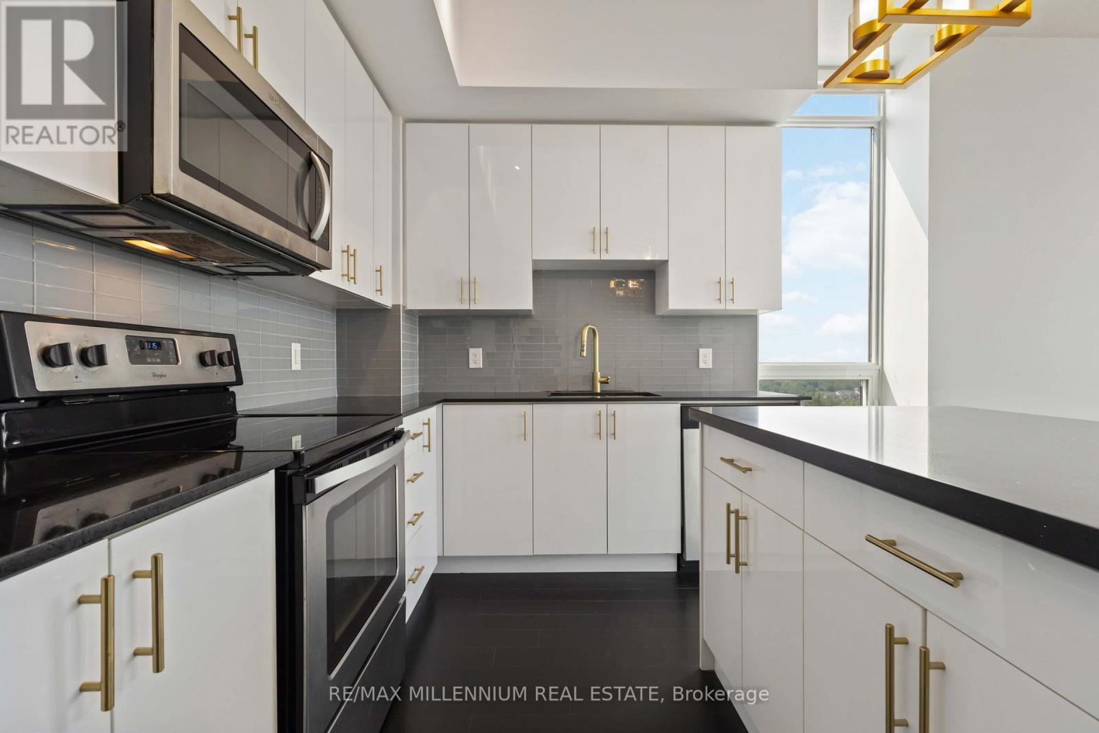 Photo 34 of 1512 9582 Markham Road, Markham ON