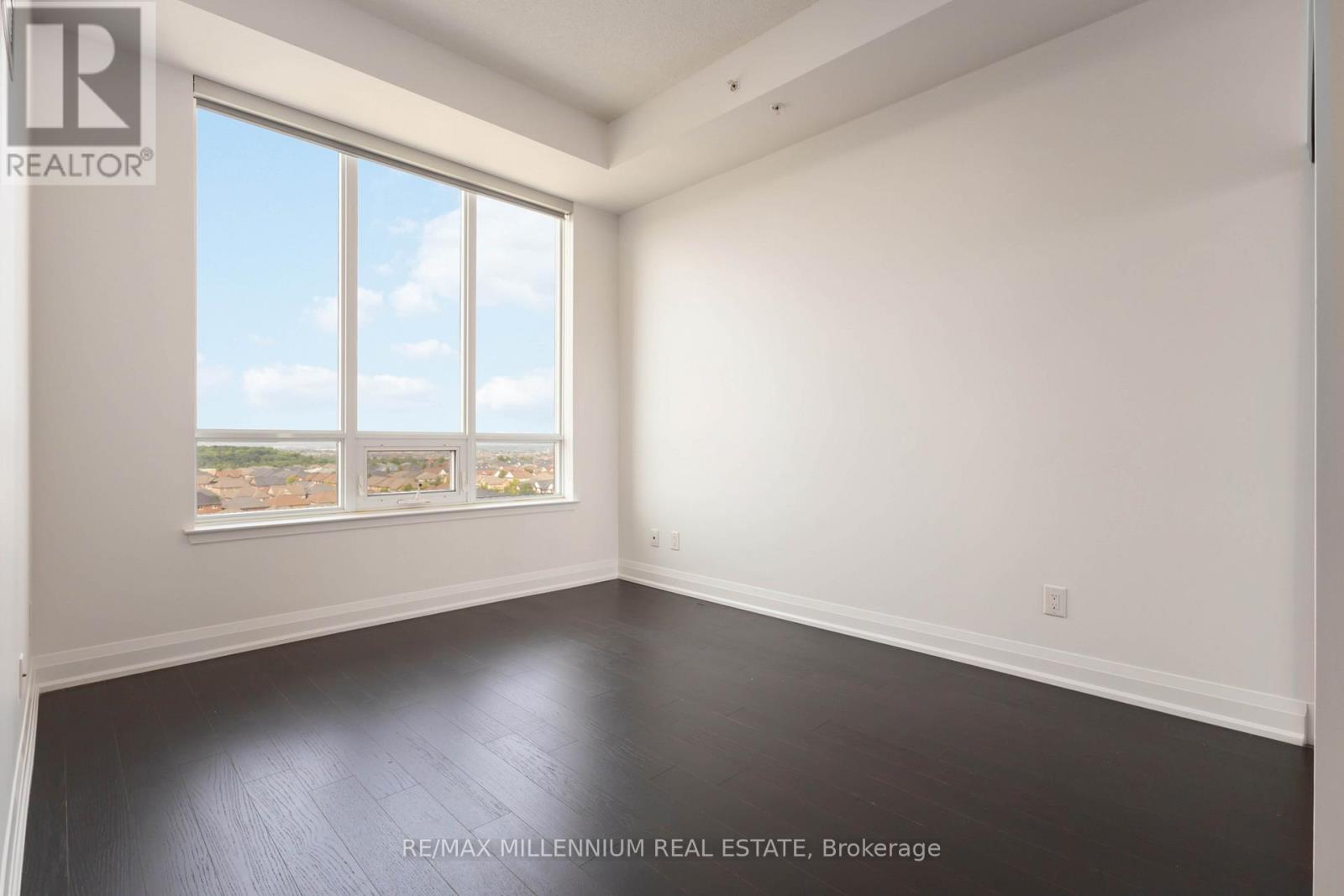 Photo 9 of 1512 9582 Markham Road, Markham ON