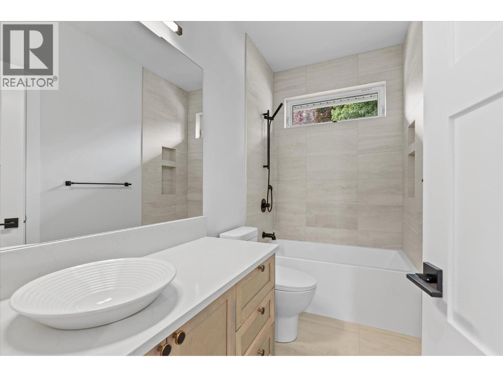  167 Heldon Court, West Kelowna