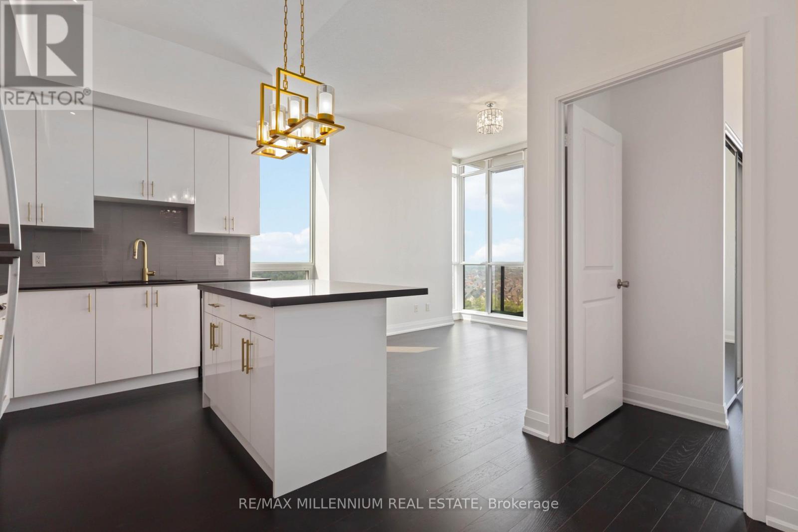 Photo 25 of 1512 9582 Markham Road, Markham ON