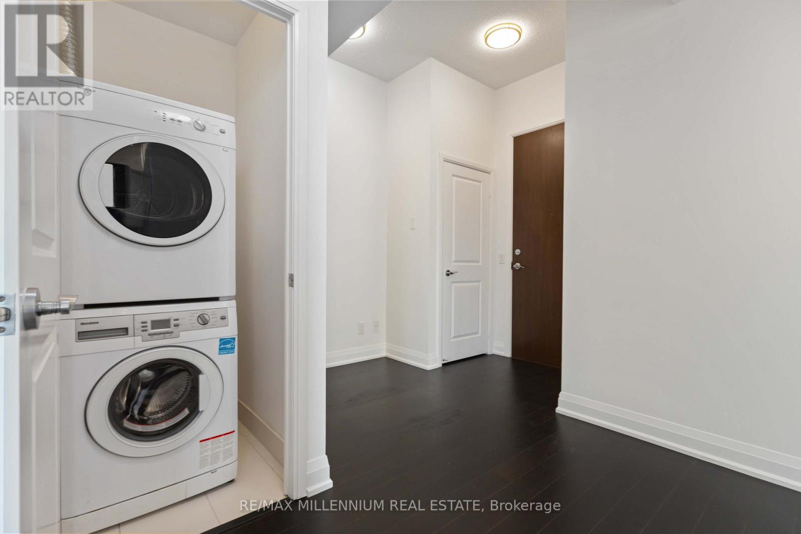 Photo 3 of 1512 9582 Markham Road, Markham ON