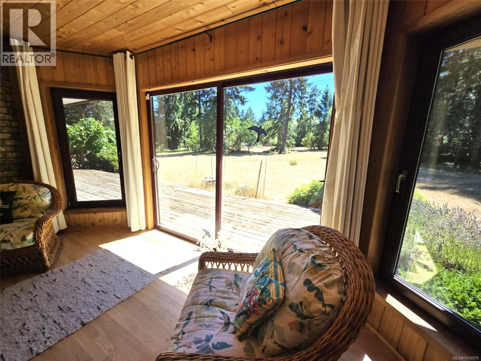 Photo 10 of 2175 Spurs Pl, Nanoose Bay BC