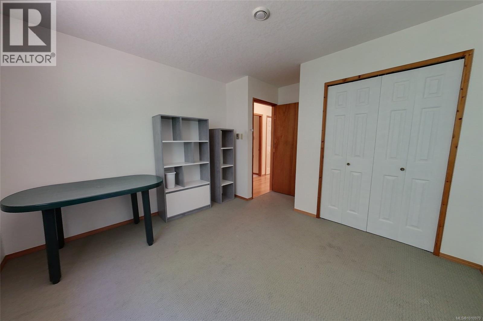 Photo 3 of 2175 Spurs Pl, Nanoose Bay BC