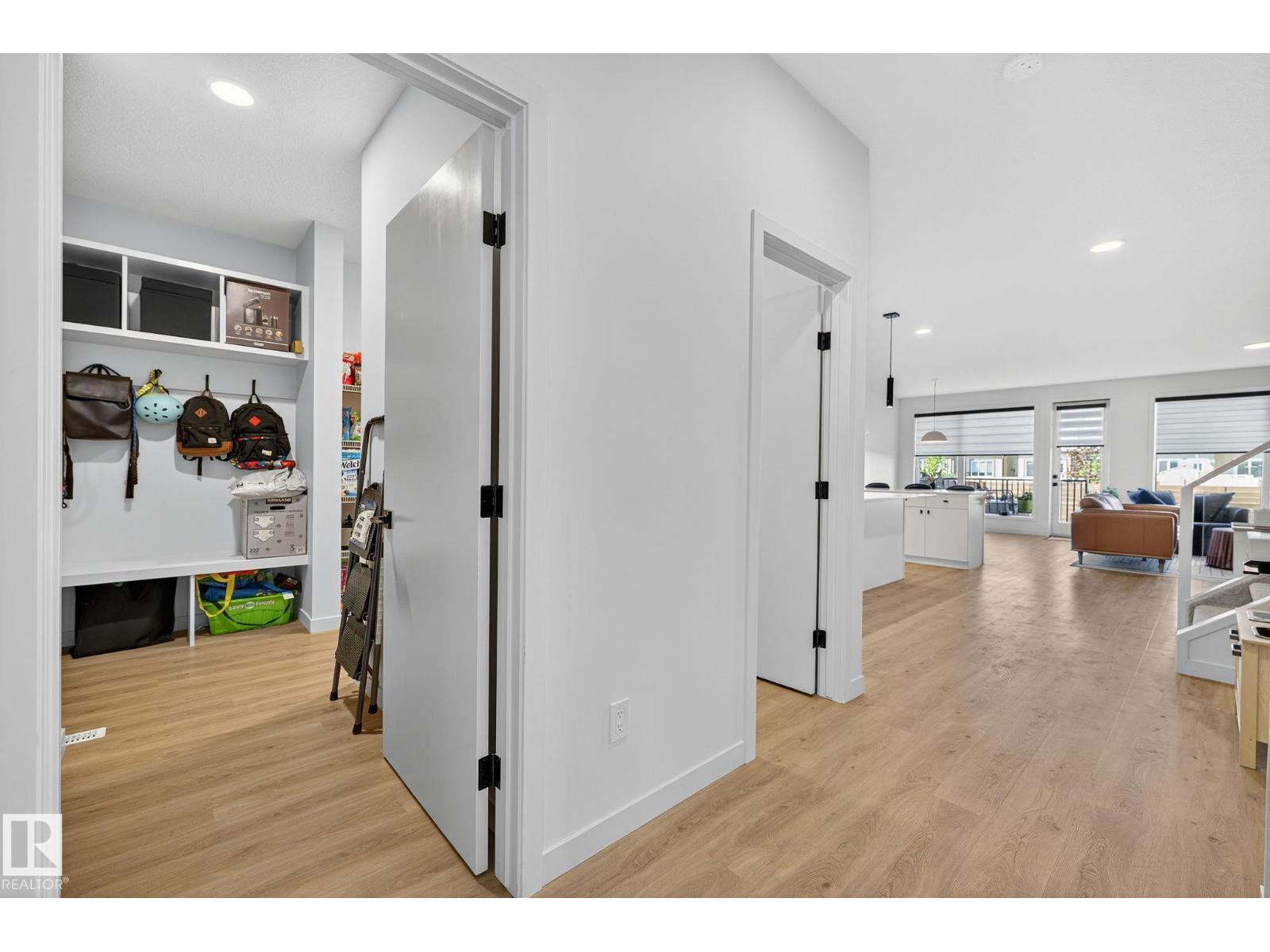 Photo 7 of 3349 Kulay Wy Sw, Edmonton AB