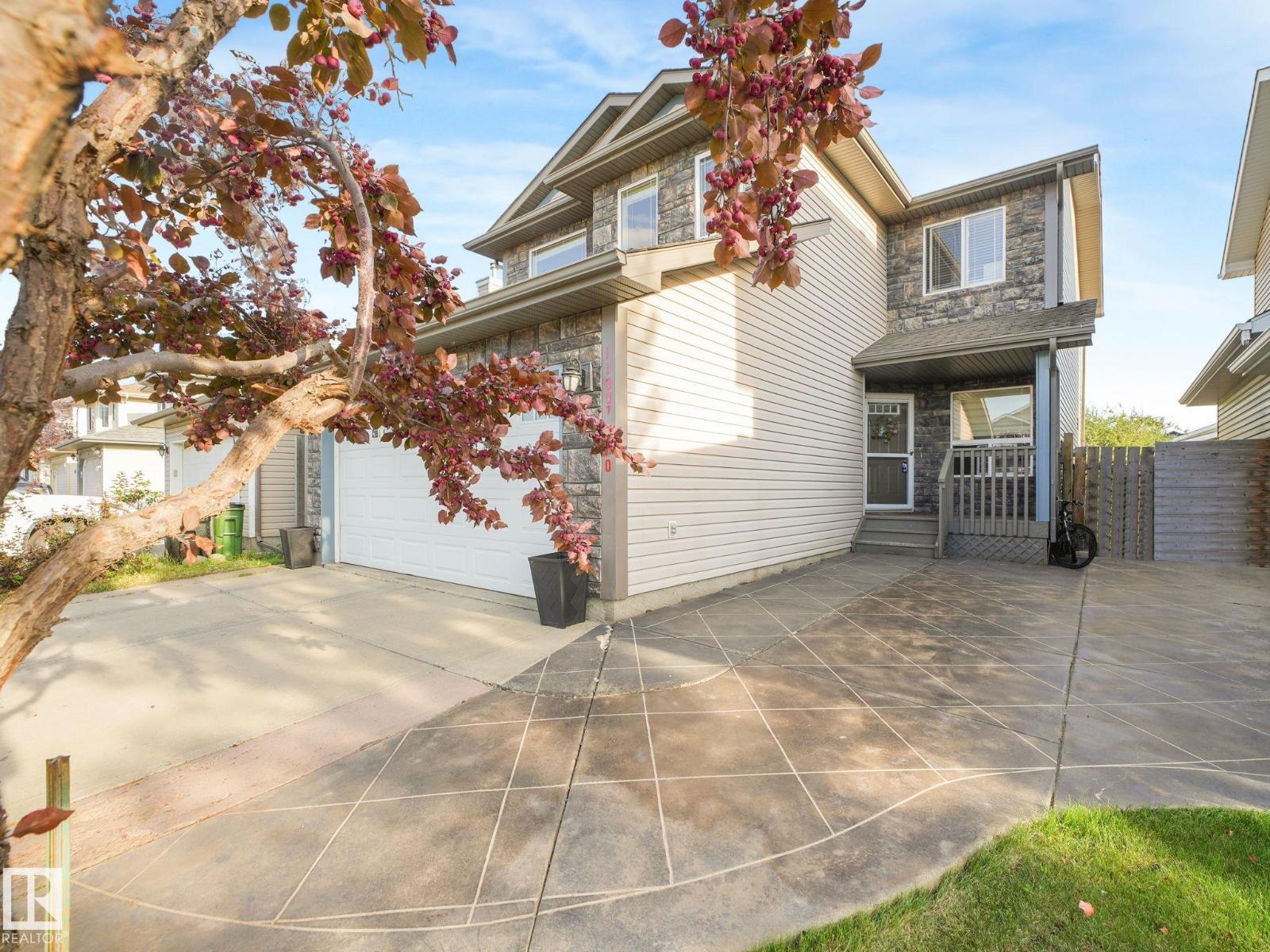 Photo 42 of 11807 170 Av Nw, Edmonton AB