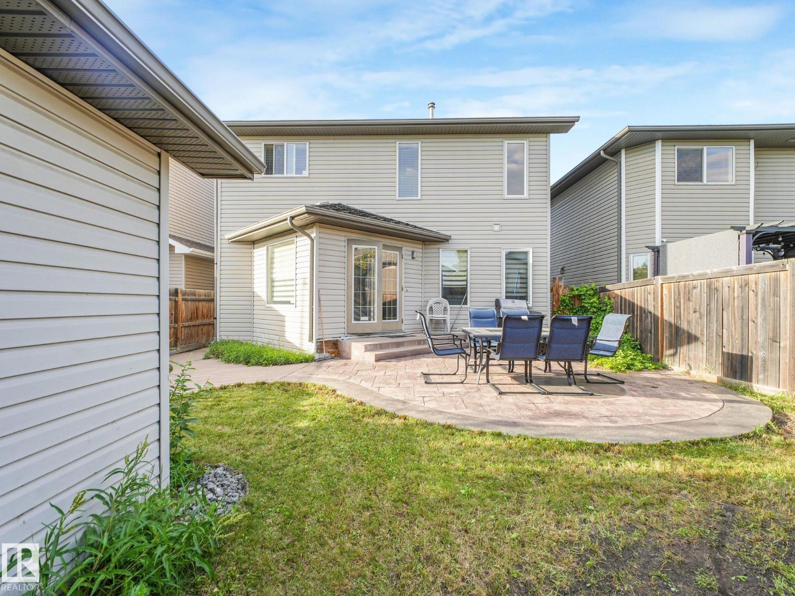 Photo 16 of 11807 170 Av Nw, Edmonton AB