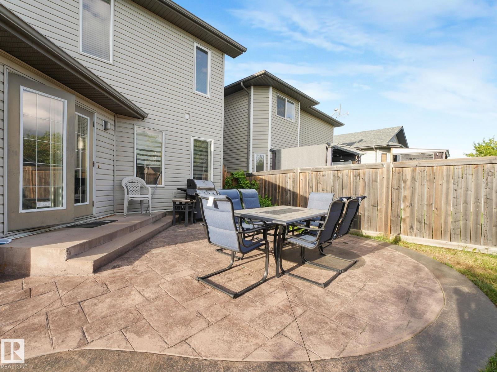 Photo 19 of 11807 170 Av Nw, Edmonton AB