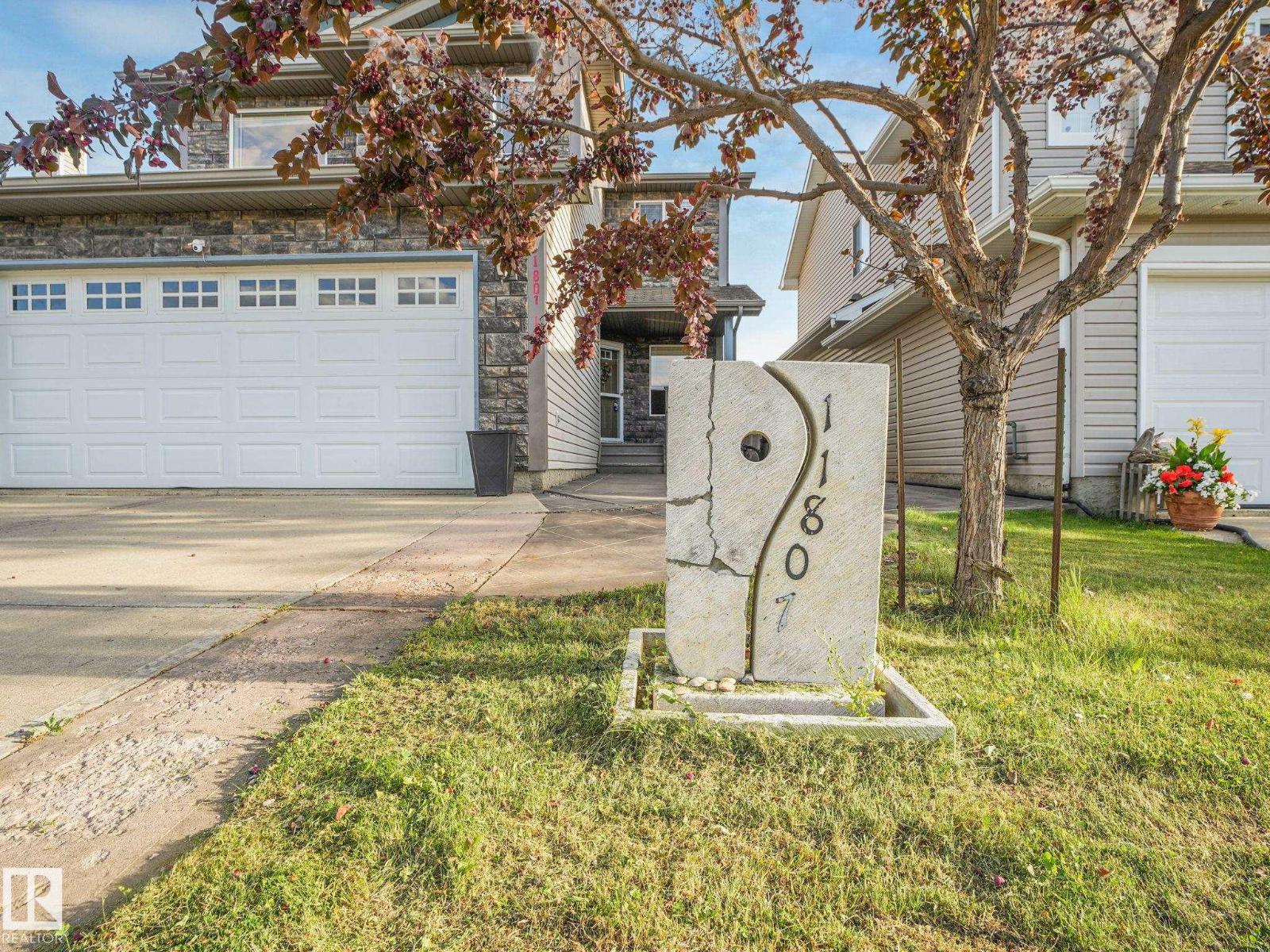 Photo 28 of 11807 170 Av Nw, Edmonton AB