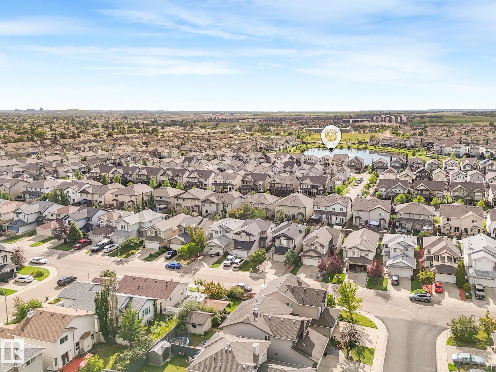 Photo 20 of 11807 170 Av Nw, Edmonton AB