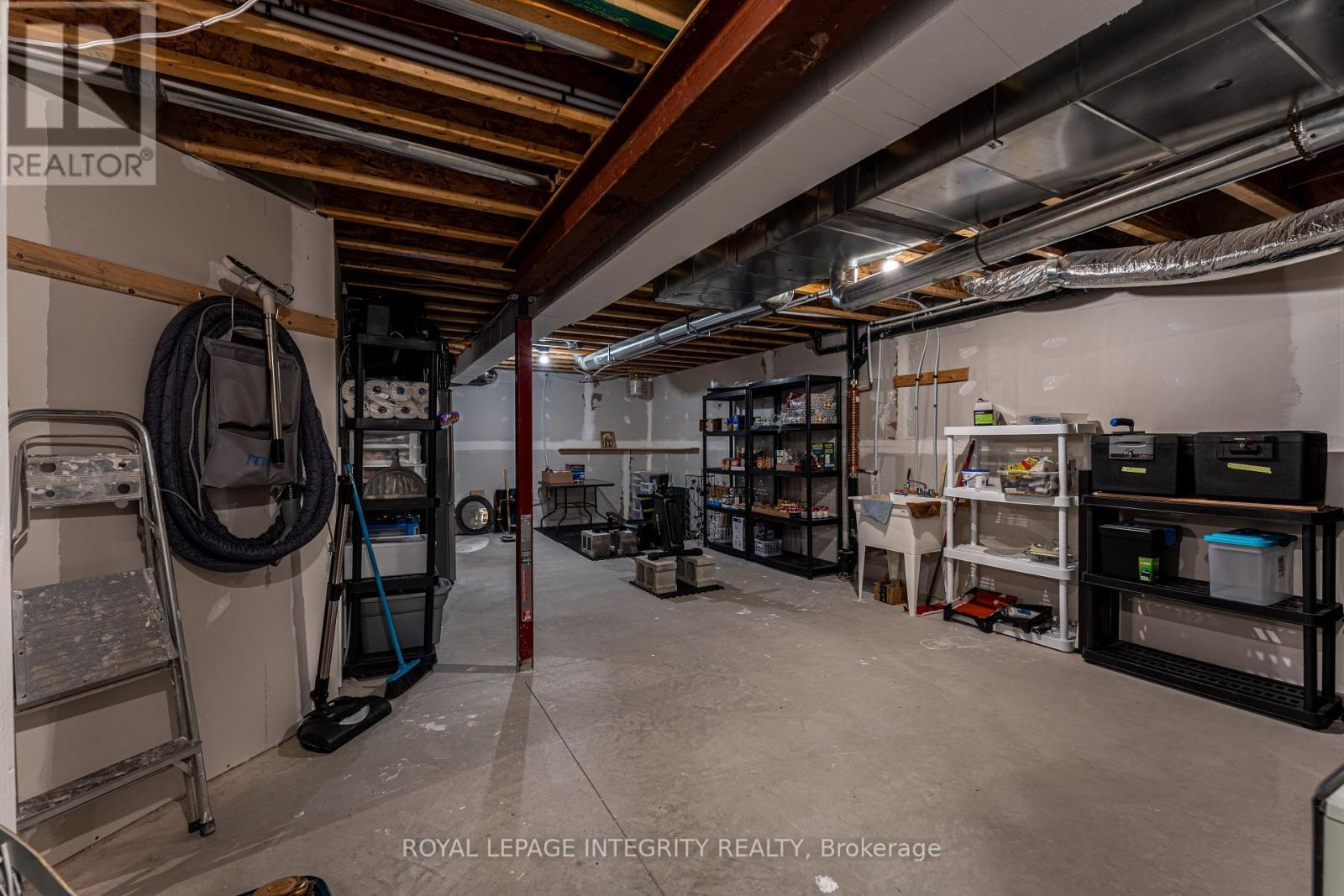 Photo 40 of 258 Rue De Letang Street, Clarencerockland ON