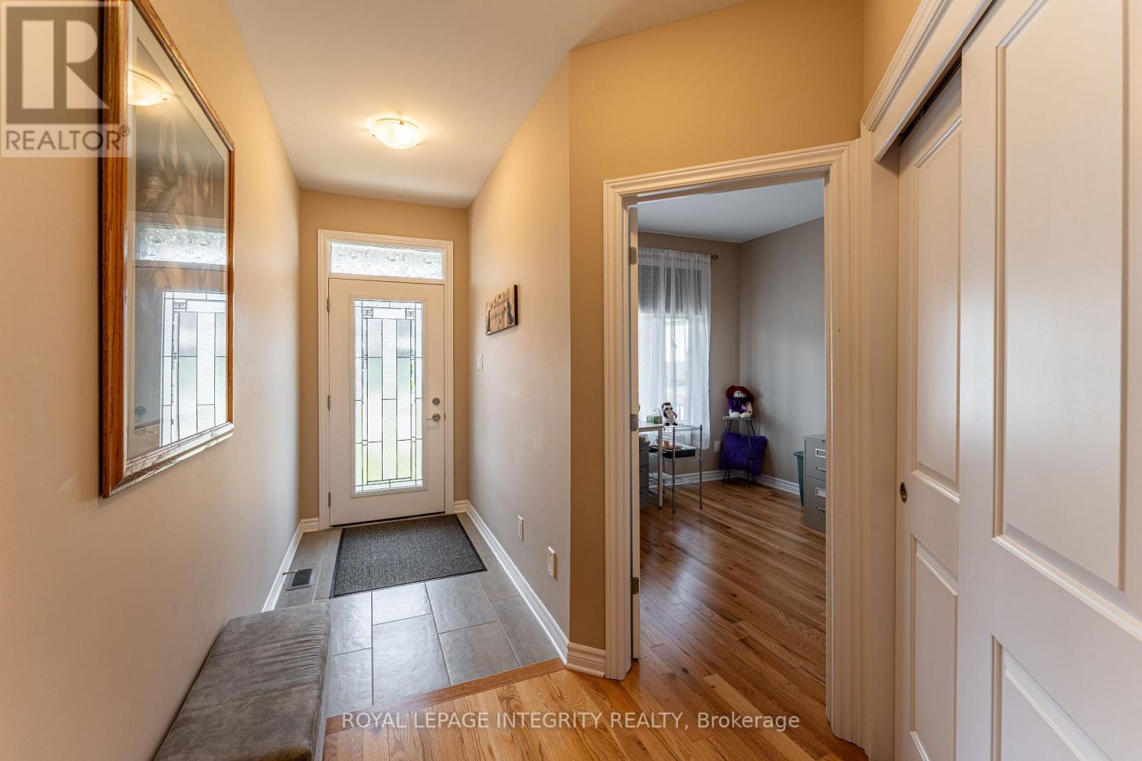 Photo 6 of 258 Rue De Letang Street, Clarencerockland ON